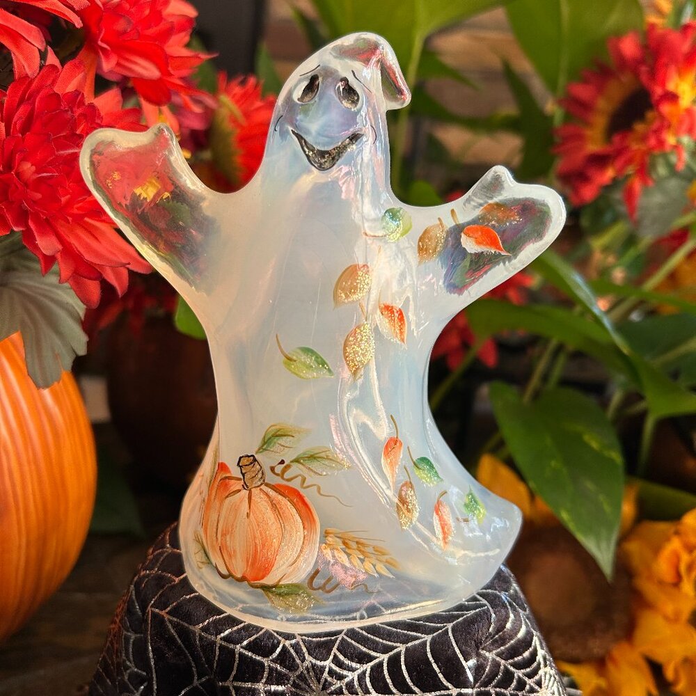 MINT 2005 Fenton Art Glass Halloween Ghost, Signed by J. Cutshaw